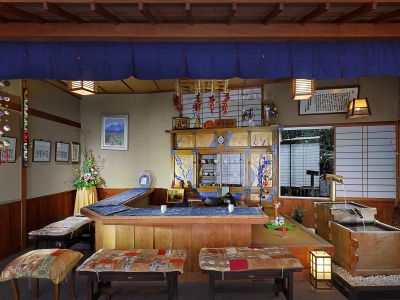 湧水茶屋（朝食前に是非お立ち寄り下さい）