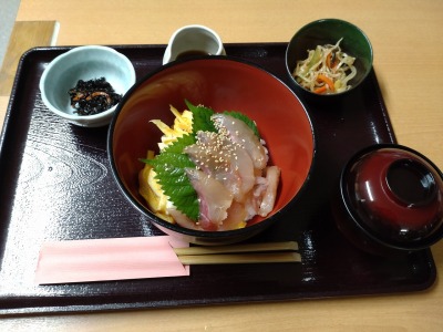 イワナの漬け丼