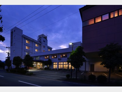 外観夜