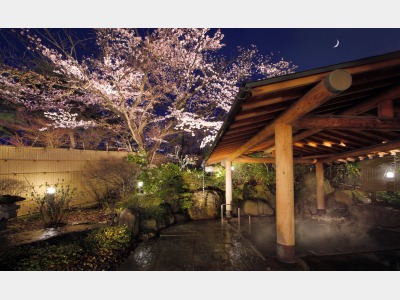 夜桜　露天風呂