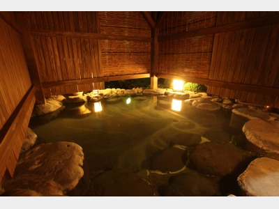 よしざね　岩露天