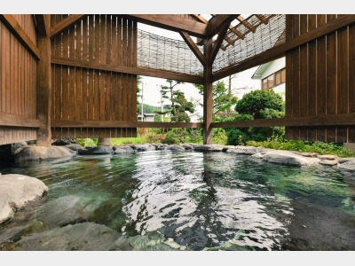 よしざね　岩露天