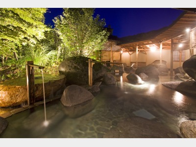 露天風呂「桃里の湯」