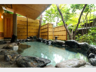 露天風呂「侘び湯」