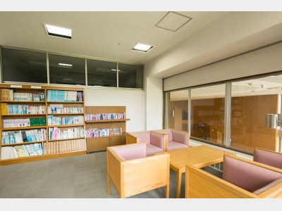 読書コーナー