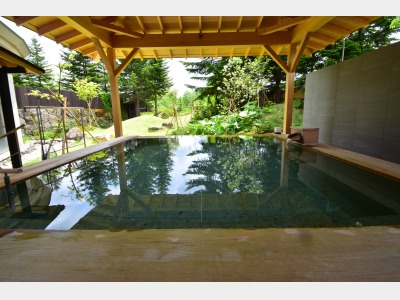 露天風呂「ぶなの湯」（男性用）