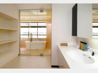 �a���i���j