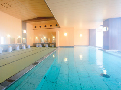 全面畳敷き和風大浴場