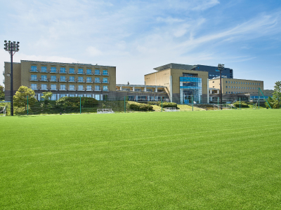 �i���B���b�W�̊O��