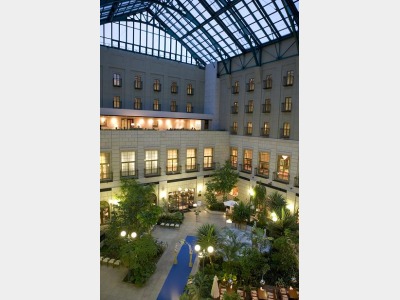 アトリウム（中庭）