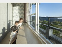 �J�t�@�~���[�X�C�[�g �p�m���}�r���[�i�o�X�t�j