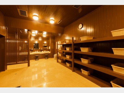 温泉大浴場※脱衣場