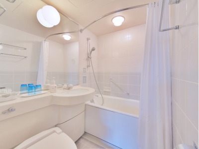 ジュニアスイートルームバスルーム一例