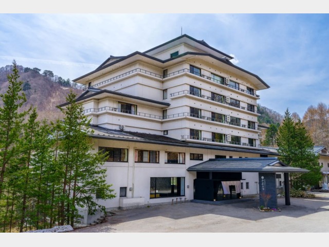 亀の井ホテル 日光湯西川 オールインクルーシブホテル 外観