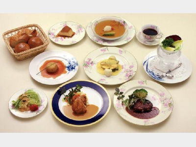 夕食一例（クラシックディナーフルコース）