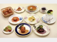 �[�H���i�N���V�b�N�f�B�i�[�t���R�[�X�j