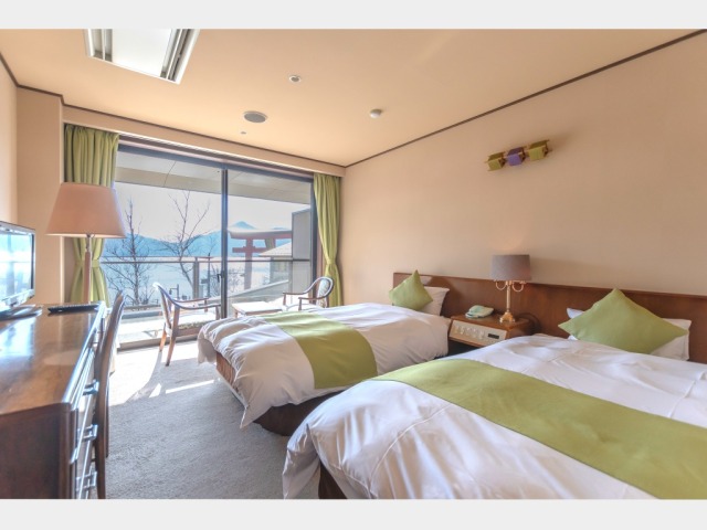 �X�^���_�[�h�c�C��