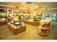 �V���b�v�i�h���A�X�j