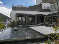 ����뉀�y���̃e���X�z