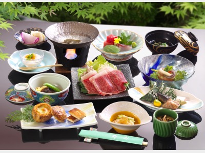 夕食（イメージ）