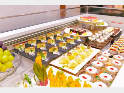 夕食ブッフェ（一例）