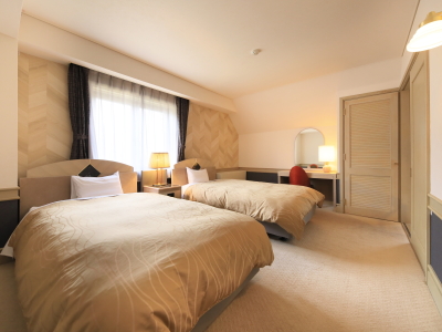 【洋室メゾネットルーム】