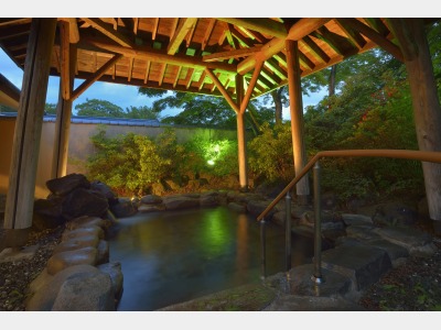 露天風呂（夕）