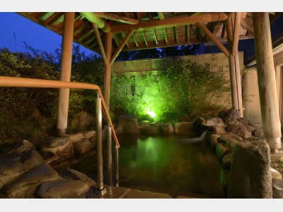 露天風呂（夕）