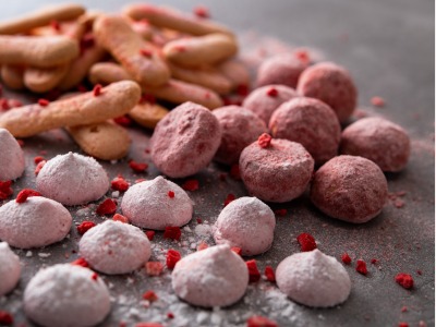 1Fカフェ＆ケーキショップ「SONIA COFFEE&CAKE（ソニア　コーヒー＆ケーキ）」