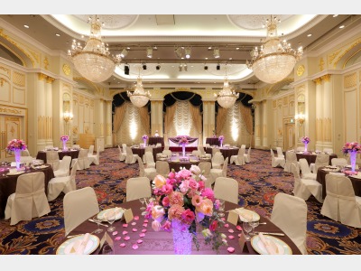 大宴会場（エメラルド 新館3F)