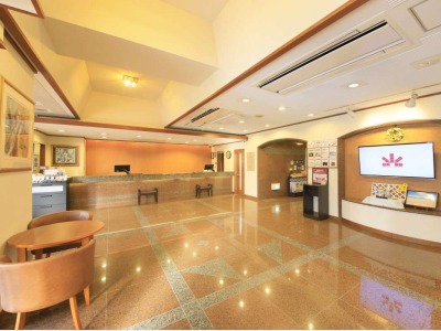 ホテルフロントロビー