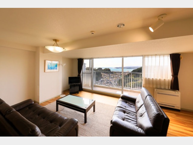 �R���t�H�[�g�t�H�[�X