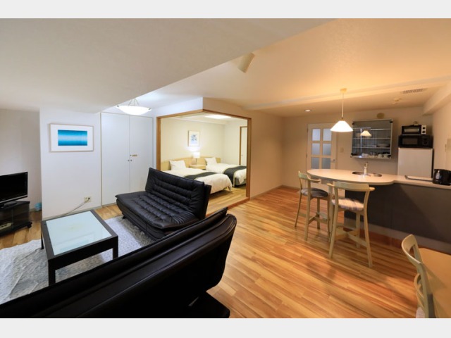 �X�^���_�[�h�t�H�[�X