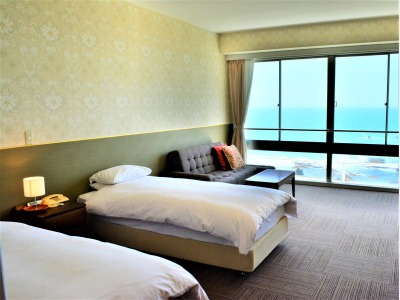 オーシャンビューを一望！洋室ツイン