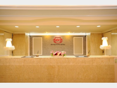 フロントレセプション