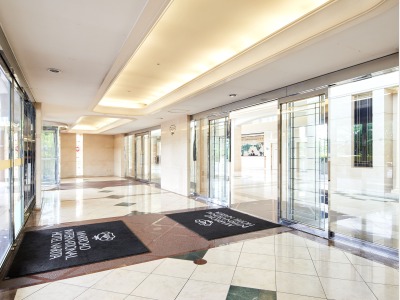 エントランス(昼)