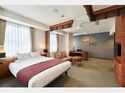 デラックスクイーンルーム