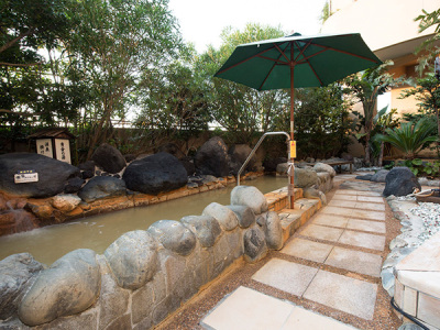 源泉かけ流し露天風呂／女湯