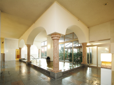 内風呂（ぬる湯)／女湯