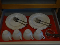 �H��͐l�������p�ӂ��Ă��܂��B