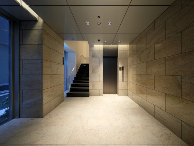 �G���g�����X