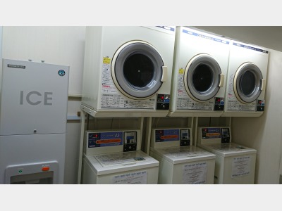 製氷機/コインランドリー