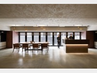 �����r�[���E���W���t�����h���[�ȃX�^�b�t���A�F���܂́h���h���T�|�[�g���܂�