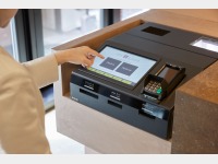 �`�F�b�N�C���@�ł��葱�����y�X�A��ڐG�ň��S�B���x�����̓J�[�h�܂��̓��o�C�����ς������p�\�ł�