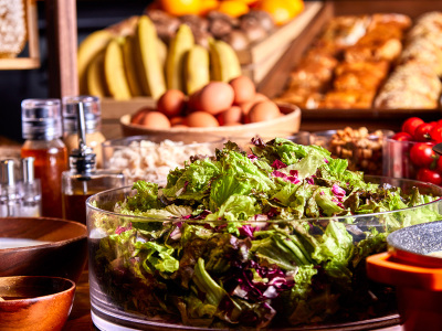 【朝食】カジュアル・ブレックファスト・ビュッフェ（彩りサラダ）　※イメージ