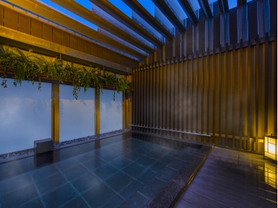 露天風呂（夜）