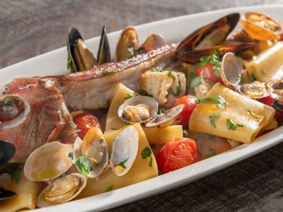 ランチ／ホウボウのトマト煮込みソース