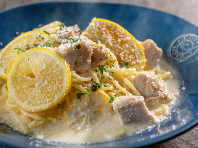 ランチ/ローストチキンと瀬戸内レモンのクリームソース