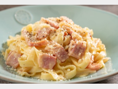 ランチ/ベーコンと玉ねぎのカルボナーラ