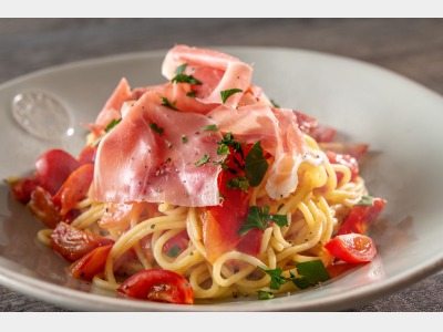 ランチ/フルーツトマトとプロシュートのフレッシュトマトソース